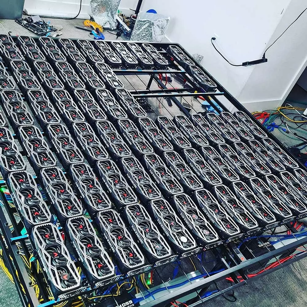 Takto vyzerá mining rig za takmer 100 000 $
