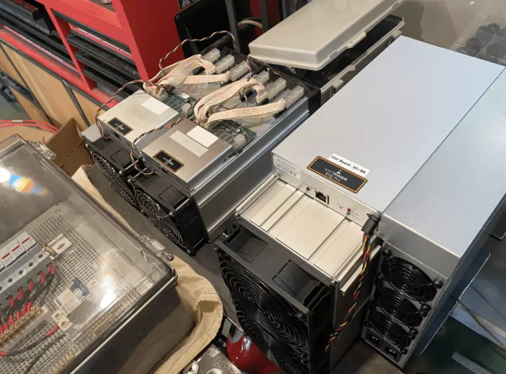 Zariadenie na ťažbu bitcoinu