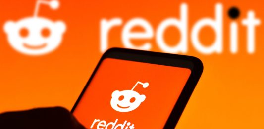 Reddit ruší nákupy za Bitcoin.