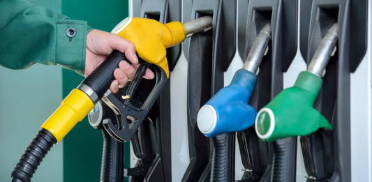 rast cien ropy a benzínu